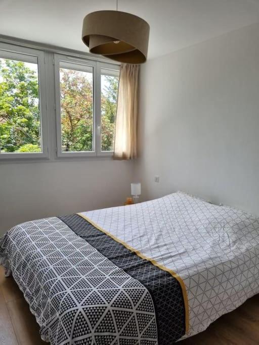 Апартаменти Superbe T3 Cosy, Parking Gratuit + Balcon Ріон Екстер'єр фото