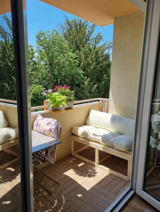 Апартаменти Superbe T3 Cosy, Parking Gratuit + Balcon Ріон Екстер'єр фото