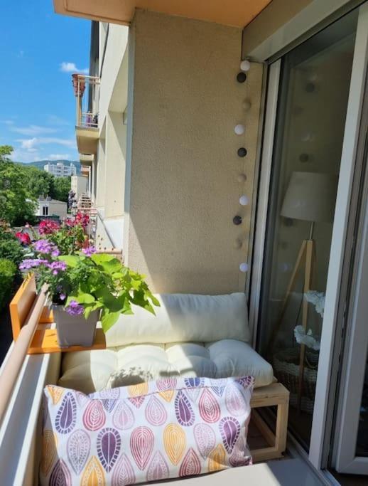 Апартаменти Superbe T3 Cosy, Parking Gratuit + Balcon Ріон Екстер'єр фото